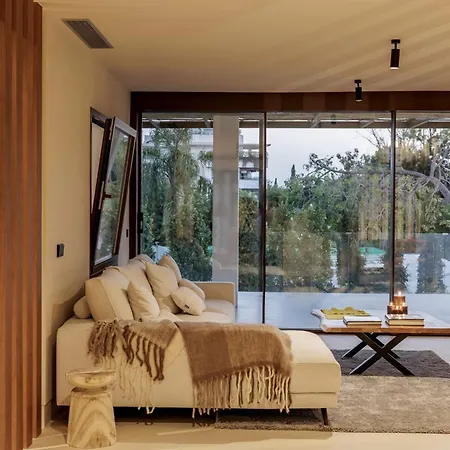 Villa About Santa Ana