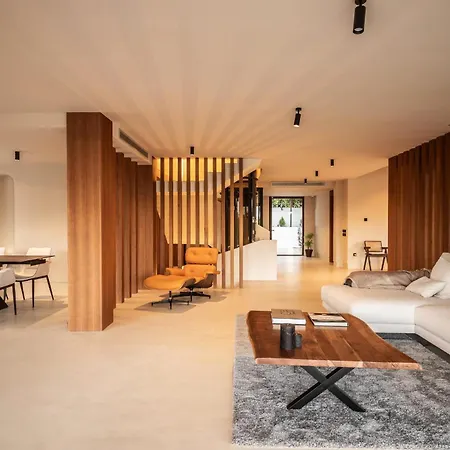 About Santa Ana فيلة ماربيا